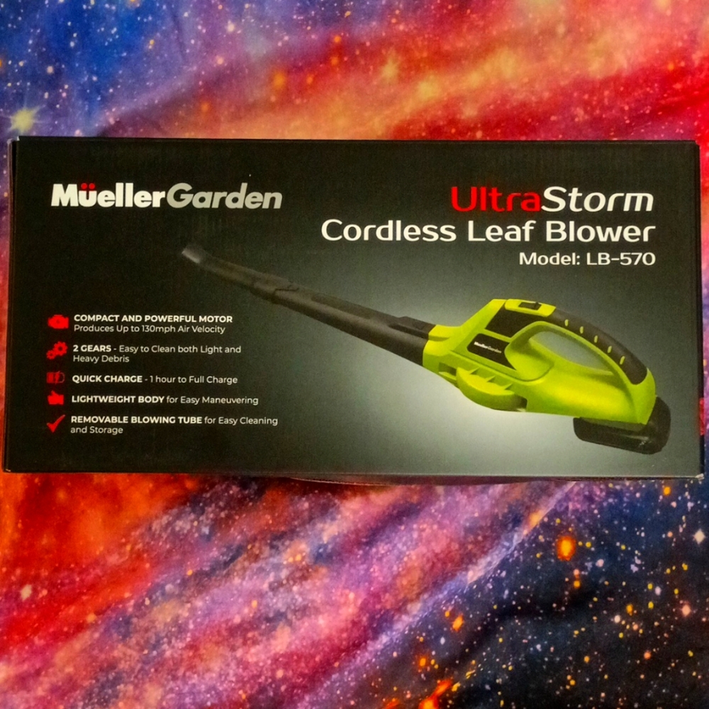 Cordless leaf blower